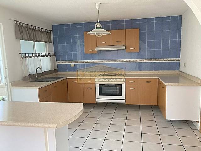 #74 - Casa para Venta en Celaya - GT