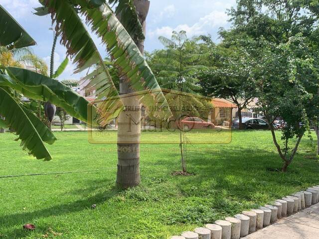 #68 - Casa para Venta en Celaya - GT